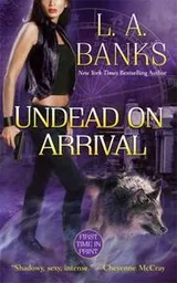 Cover of Undead on Arrival (Crimson Moon, Book 3)